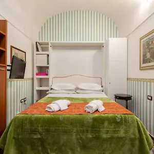 0 In The Historic Center Appartamento
